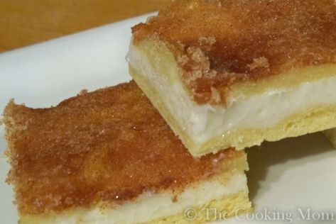 Sopapilla Bars Sopapilla Recipe, Sopapilla Cheesecake Bars, Crescent Roll Cheesecake, Sopapilla Cheesecake, Cream Cheese Crescent Rolls, Vanilla Cheesecake, Easy Cheesecake, South Texas, Cheesecake Bars