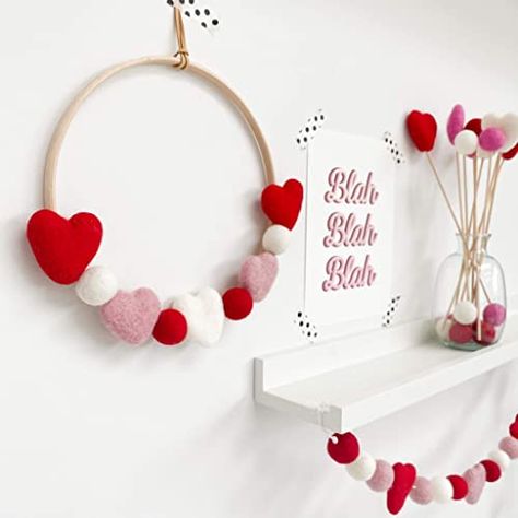 Peg Rail, Diy Valentine's Day Decorations, Happy Hearts Day, Felt Ball Garland, Valentine Decor, Diy Valentine, Felt Balls, Felt Heart, Valentine Day Wreaths