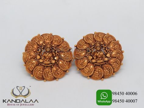 Nakshi Studs, Round Earrings Gold, Big Stud Earrings, Gold Tops, Gold Jhumka Earrings, Mom Earrings, Neck Pieces Jewelry, Choker Necklace Designs, Gold Earrings Models