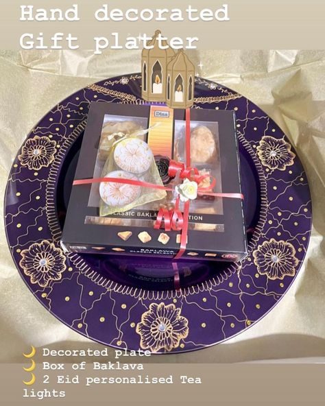 Nina 🇰🇪🌺🎶🔆 on Instagram: “Available on Etsy (Link in bio) or DM me. Personalised Eid Mubarak gift platter🌹🌹🌹🌹🌹🌹🌹🌹🌹🌹🌹🌹🌹🌹🌹 Decorated Floral Charger plate with a box…” Eid Mubarak Gift, Charger Plate, Charger Plates, Baklava, Eid Mubarak, Hand Decorated, Dm Me, A Box, Tea Lights