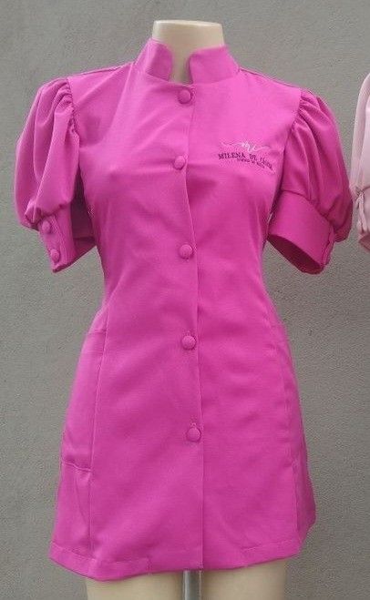 Nail Tech Uniform, Beauty Salon Uniform Ideas, Esthetician Inspiration, Salon Wear, Home Beauty Salon, Stylish Scrubs, Fancy Short Dresses, Lash Designer, Scrubs Outfit