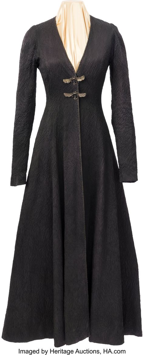 Sansa Stark Dress, Stark Dress, Sansa Stark Costume, Game Of Thrones Costumes, Sansa Stark, Sophie Turner, Game Dresses, October 10, My Heritage