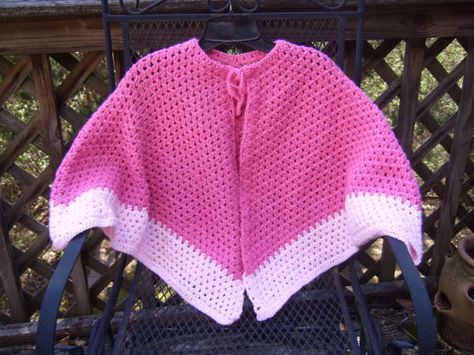 Little Checks Wrap- This is a quick to crochet wrap that is good for someone wheelchair bound. The little check pattern adds character without making the wrap too lacy. Crochet Wheelchair, Crochet Cape, Cape Pattern, Crochet Shawl Pattern Free, Crochet Shawls And Wraps, All Free Crochet, Shawl Patterns, Crochet Wrap, Wrap Pattern