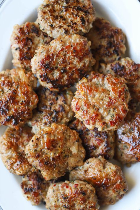 Homemade Breakfast Sausage Recipe, Breakfast Sausage Recipe, Sausage Making Recipes, Home Made Sausage, Homemade Breakfast Sausage, Homemade Sausage Recipes, Sausage Seasoning, Sausage Patties, Breakfast Sausage Recipes