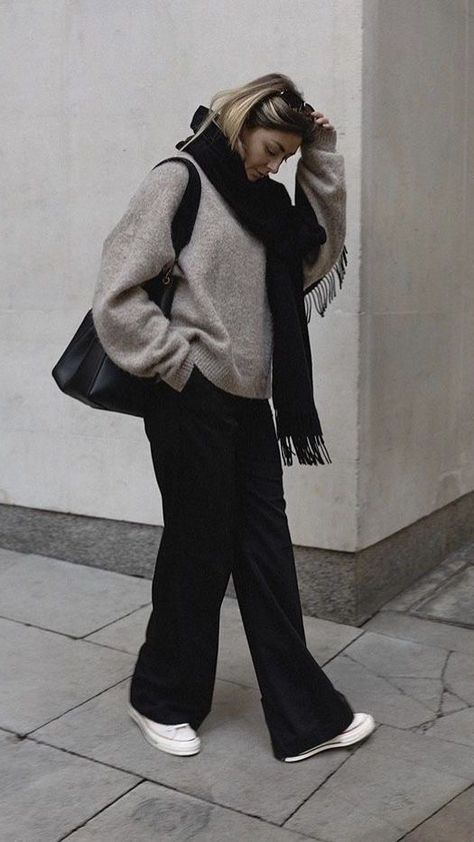 Emma Hill, Converse Outfits, Skandinavian Fashion, Baggy Pants, Winter Fits, 가을 패션, Autumn Outfit, Mode Inspiration, Looks Style