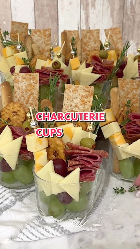 Charcuterie Appetizers, Charcuterie Cups, Party Food Buffet, Charcuterie Inspiration, Party Food Platters, Charcuterie And Cheese Board, Charcuterie Recipes, Party Platters, Shower Food