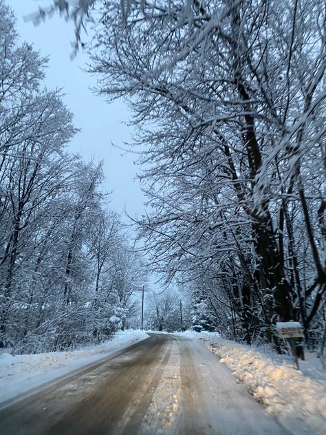 Vermont Aesthetic, Vermont Christmas, Vermont Winter, Academia Aesthetics, Greek Heroes, Missing Home, Holiday Romance, I Love Winter, Winter Aesthetic