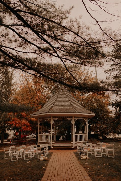 Fall Gazebo Wedding, Fall Wedding Gazebo, Gazebo Wedding Photos, Gazebo Wedding Ceremony, Park Gazebo, Gazebo Wedding Decorations, Zionsville Indiana, Intimate Fall Wedding, Wedding Gazebo