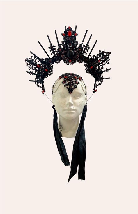 This dark Holy Crown is ONE piece design suitable for all kind of photoshoots ,festival events, raves, Burningman, Halloween, cabaret , performances, and more find me on instagram: https://www.instagram.com/headz.1/ Black Goddess Crown, Vampire Attire, Black Headdress, Gothic Crown, Goddess Crown, Halo Crown, Halloween Queen, Costume Inspo, Black Goddess