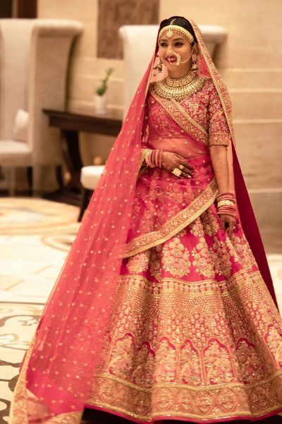 Bride Lehenga, Latest Bridal Lehenga Designs, Wedding Outfits For Women, Bridal Lengha, Sabyasachi Bride, Latest Bridal Lehenga, Indian Bridal Photos, Wedding Lehenga Designs, Indian Bride Outfits