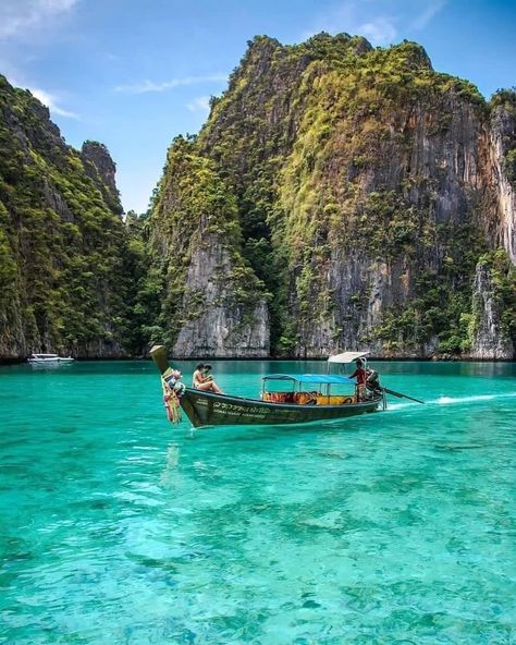 Phi Phi Thailand, Islands Thailand, Phi Phi Islands, Koh Chang, Backpacking Asia, Bali Beaches, Travel Jobs, Phi Phi Island, Koh Tao