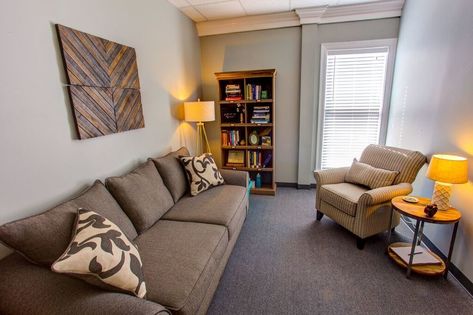 Counseling Office Decor Therapy Room, Counseling Office Space, Therapist Office Design, Office Decor Therapy, Psychology Office, Therapy Space, Office Furniture Layout, Counseling Office Decor, Therapist Office Decor