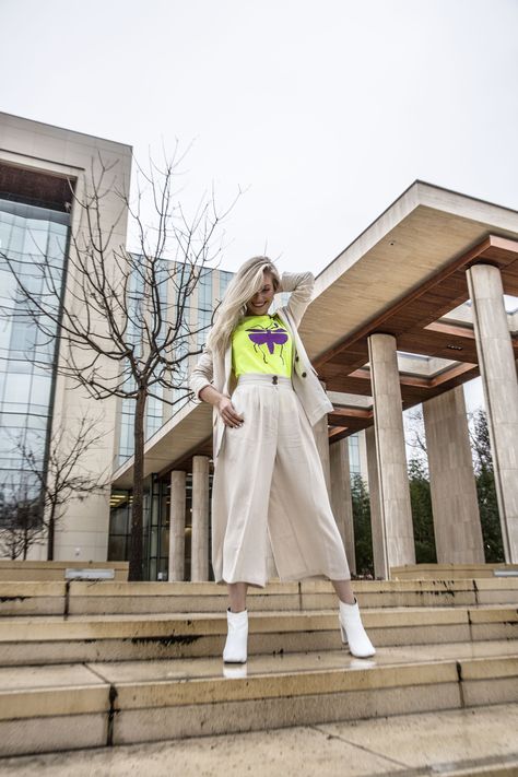 Bright Personality, Ombre Lipstick, Dye Eyebrows, Mascara Review, Look Sophisticated, The Eighties, Pink Belt, Yellow Blazer, Yellow Pants