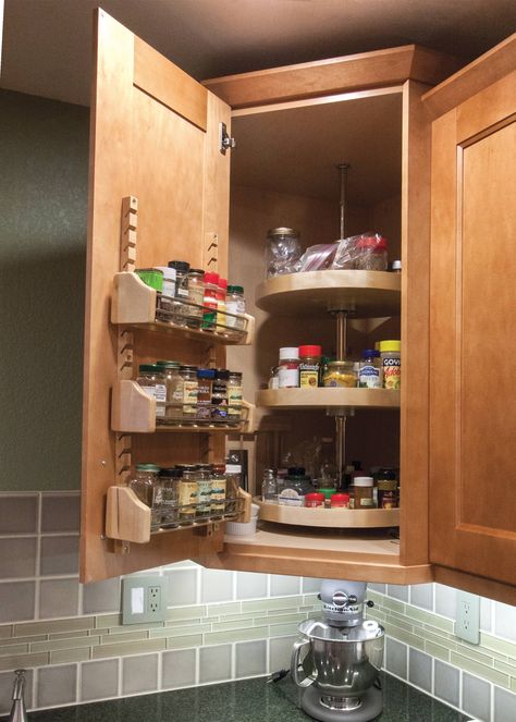 A wall Lazy Susan and a spice rack keep the wildest spice collection at bay! Spice Rack Lazy Susan, Upper Cabinet Lazy Susan, Diy Spice Rack Ideas Inside Cabinets, Pantry Cupboard Designs, Lazy Susan Spice Rack, Lazy Susan Cabinet, Diy Lazy Susan, Wall Spice Rack, Spice Collection