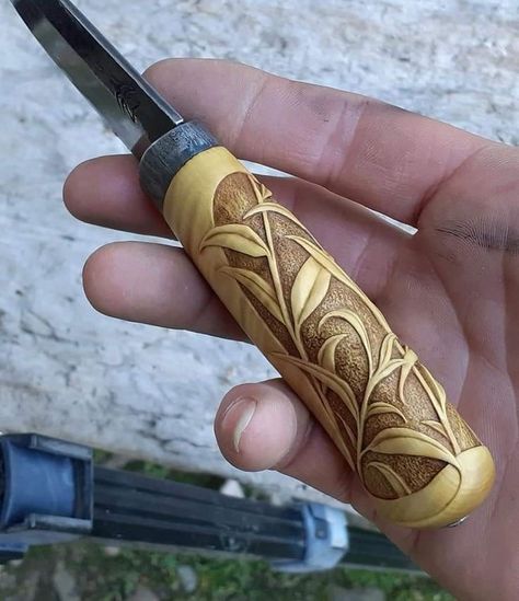 Hand Tool Woodworking, Knife Aesthetic, Handmade Tools, Black Smith, Diy Knife, Engraved Knife, Handcrafted Knife, Leather Binder, Wooden Knife