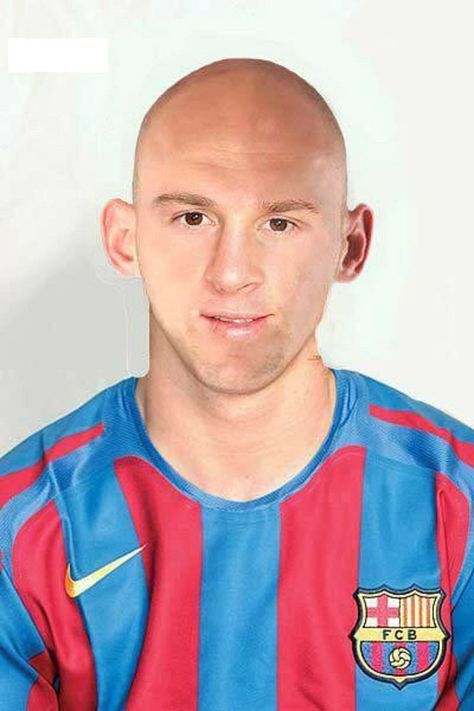 Funny Messi/Barca image Funny Messi, Messi Barca, Messi Funny, Messi Pictures, Messi Vs Ronaldo, Messi Fans, Mobile Logo, Strange Photos, Rare Pictures