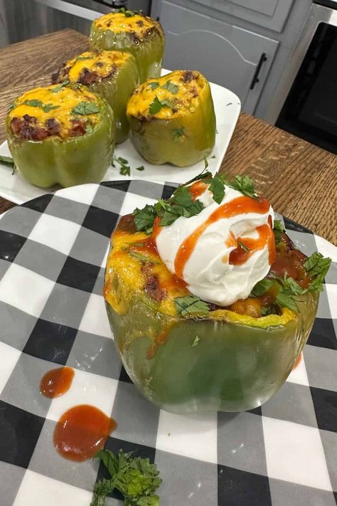 Cheesy taco stuffed peppers are delicious and easy to make in an air fryer! Taco Stuffed Bell Peppers, Cooking In The Midwest, Taco Stuffed Peppers, Cheesy Rice, Drying Cilantro, Garlic Butter Steak, Stuffed Pepper, Steak Butter, Beef And Rice