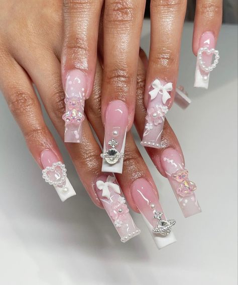 Chanel Nails, Punk Nails, Airbrush Nails, Colored Acrylic Nails, Y2k Nails, Long Acrylic Nails Coffin, Unique Acrylic Nails, White Nail, Bling Acrylic Nails