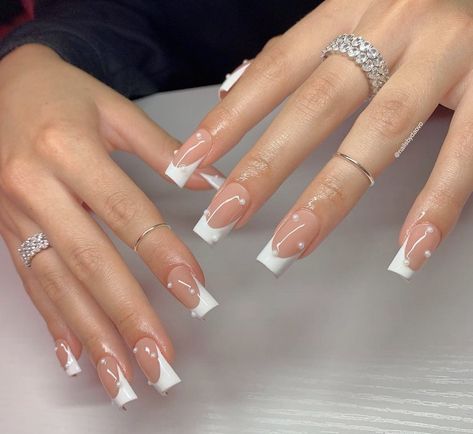 Fall Coffin Nails, Pearls Rings, French Tip Acrylic Nails, Eternity Rings, Pearl Nails, Long Square Acrylic Nails, Rings Silver, Neutral Nails, Square Acrylic Nails