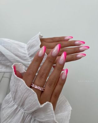 100 Pink nails design ideas that you can wear every day - miss mv Pink Tip Nails, Unghie Sfumate, Pink Gel Nails, Smink Inspiration, Pink Nail Designs, Pink Acrylic Nails, Fire Nails, Classy Nails, Funky Nails