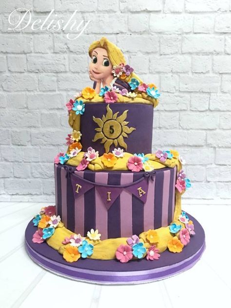 Rapunzel Cake Tangled Birthday Cake, Tangled Cake, Rapunzel Birthday Cake, Jasmine Cake, Aladdin Cake, Moana Birthday Cake, Bolo Rapunzel, Rapunzel Cake, Belle Cake