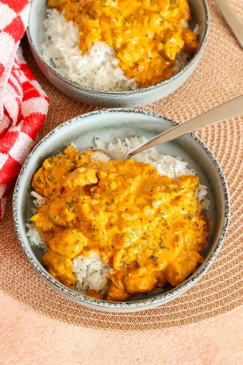 Snelle butter chicken | Lekker en Simpel Butter Chicken, Naan, Delicious Food, Diner, Sweet Treats, Chef, Butter, Yummy Food, Healthy Recipes