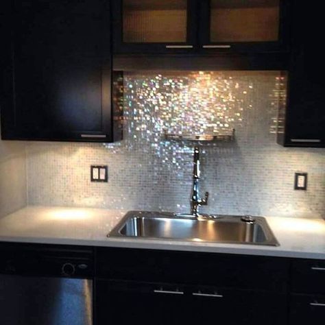 Glitter Grout Is the Latest Design Trend to Take Over Pinterest | Glamour Backsplash Options, Glitter Paint For Walls, Practical Furniture, Glass Tile Backsplash, Diy Casa, Granite Kitchen, Beautiful Kitchen, Tile Ideas, Remodels