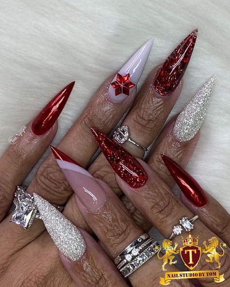 Tom Nguyen on Instagram: “Christmas Nail Glam ❤️💎🤩🤩.. Tag and share with anyone who loves Trendy Christmas Nails.. . . . Follow @nailstudiobytom  Follow…” Stiletto Christmas Nails, Swarovski Nails, Pointed Nails, Acrylic Pins, Christmas Nails Acrylic, Red Nail, Instagram Christmas, Orange Nails, Christmas Nail