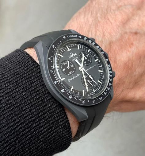 Stevie Mac on Instagram: "⁣ ⁣ A few wrist-shots of the “𝐌𝐈𝐒𝐒𝐈𝐎𝐍 𝐓𝐎 𝐌𝐄𝐑𝐂𝐔𝐑𝐘” Moon𝐒watch for Speedy Tuesday. Strap by @perpetualstraps ⁣ ⁣ ⁣#speedytuesday #moonswatch #omegamoonswatch #fratellowatches #swatch #swatchxomega #speedmaster #watchfam #watchuseek #chronograph #moonwatchonly #missiontomercury #watchstrap #rubberwatchstrap #watchcollector #watchcollection #watchdaily #dailywatch #watchfreak #watchnerd #omegaforums #watchesofinstagram #instawatch #wristwatch #wristwatchche Omega Moonswatch Swatch, Moonswatch Mission To Mercury, Omega Swatch Moonswatch, Mission To Mercury, Swatch Omega Mercury, Swatch Omega Moonwatch, Stylish Watches Men, Omega Speedmaster Moonwatch, Stylish Watches