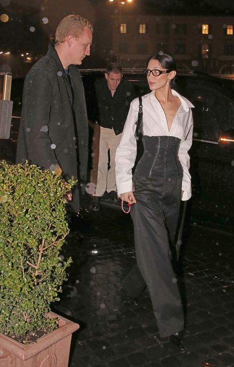 Mode Zara, Bella Hadid Outfits, Fasion Outfits, Bella Hadid Style, Hadid Style, Famous Fashion, Bella Hadid, Looks Style, Mode Inspiration