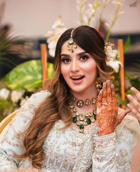 Alishba Anjum Engagement, Alishbah Anjum, Alishba Anjum, Pakistani Bridal Lehenga, Pakistani Bridal Makeup, Fashion Still Life, Natural Everyday Makeup, Bridal Hairdo, Engagement Bride