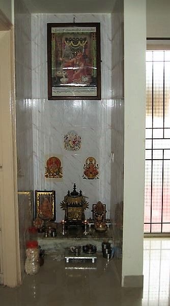 Indian Pooja Room, Tv Shelf Design, Window Layout, Pooja Room Designs, Diwali Art, Rangoli Diwali, House Window Design, Hanukkah Crafts, India Crafts