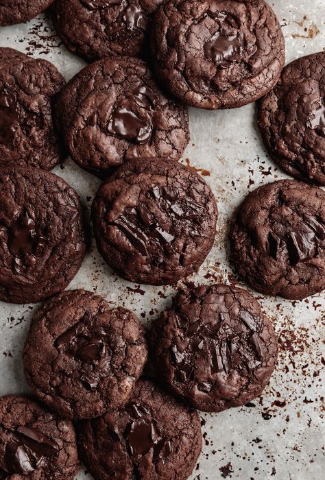 Double Chocolate Brownie Cookies - Yoga of Cooking Chocolate Chip Brownie Cookies, Chocolate Nutella Cookies, Argentina Food, Chocolate Loaf Cake, Double Chocolate Brownies, Chocolate Brownie Cookies, Butter Brownies, Cake Mixes, Chewy Brownies