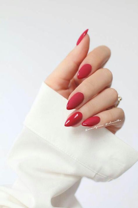 Red Nail Art Designs, Fall Acrylic, Red Nail Art, Red Acrylic Nails, Different Nail Designs, Nails Winter, Fall Acrylic Nails, Nails Glitter, Nails Medium