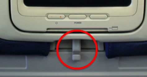 So THAT'S What The Hook On Your Airplane Tray Table Is For | HuffPost Table Cover Diy, Airplane Tray Table, The Hook, Tray Table, Table Covers, Tray, Travel