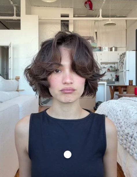 Mushroom Bob, Rapunzel Short Hair, Hair Styles For 50, Wavy Hair Bob, Short Bobs, Haircut Inspo, Hair Projects, Hair Color Underneath, Chop Chop