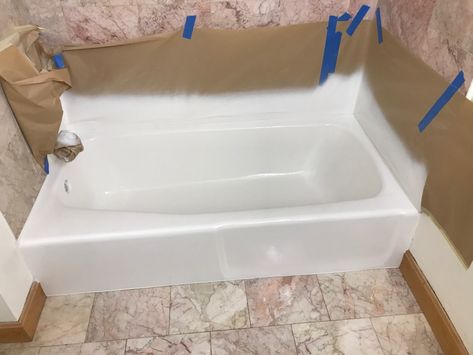 Tub Refinishing, Reglaze Bathtub, Painting Bathtub, Old Bathtub, Bathroom Cabinets Diy, Diy Bathtub, Nautical Chic, Boat Paint, Refinish Bathtub