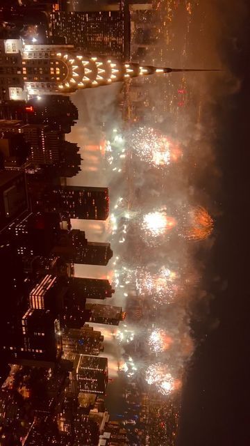 Kelly Kopp on Instagram: "Happy New Year from New York City! 🎇 —————————————————————- My video of the @macys Fireworks on July 4th at @summitov. —————————————————————- #happynewyear #newyear #2023 #newyearseve #instagramnyc #newyork_instagram #ig_nycity #nycprimeshot #loves_nyc #instagram #reels #mysecretnyc #timeoutnewyork #travel #nyloveyou #likenewyorkcity #reelsinstagram #nycityworld #macysfireworks #thisisnewyorkcity #online_newyork #summitov #love #macys #instagood #ItsTimeForNYC #newyor