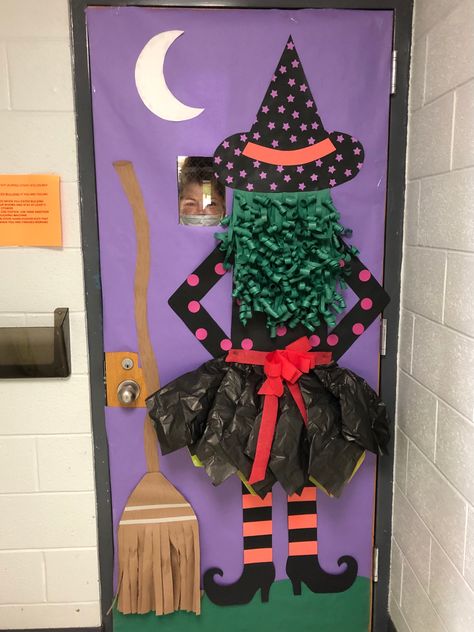 Witches Door Decoration, Witch Halloween Door, Halloween Door Decorations Witch, Witch Classroom Door, Witch Classroom, Halloween Classroom Door Ideas, Witch Door Decoration, Halloween Door Decorating Contest, Halloween Door Contest Ideas