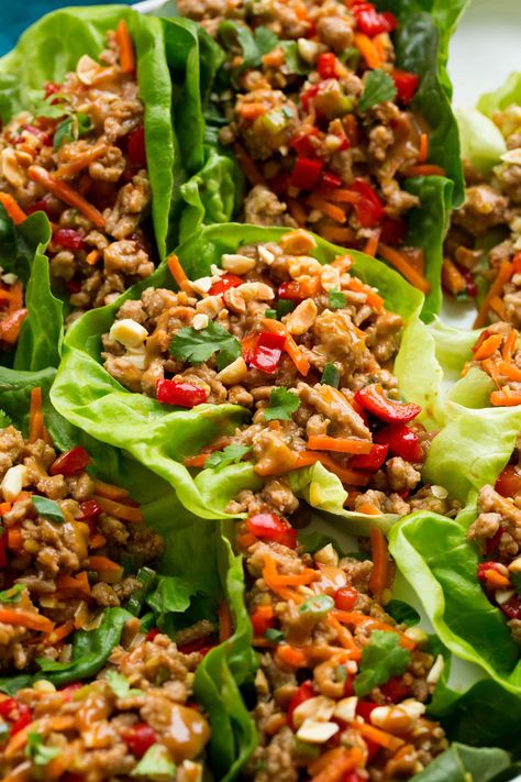 Savory Chicken Lettuce Wraps With Thai Chili Sauce, Thai Lettuce Cups, Low Calorie Lettuce Wraps, Lettuce Wraps Chicken, Korean Lettuce Wraps, Sushi Easy, Thai Chicken Wraps, Ground Turkey Lettuce Wraps, Calorie Controlled Meals