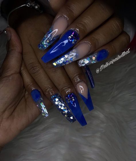 💅🏽JANET NAILED THAT💅🏽 on Instagram: “A cute fun set I did on mama brazy, she love blue💙 — #cutenails #stilettonails #longnails #nails #nailsofinstagram #arianagrande #nailedit…” Encapsulated Nails, Marble Nails, Bling Nails, Love Blue, Stiletto Nails, Ombre Nails, Nail Tech, Glitter Nails, Long Nails