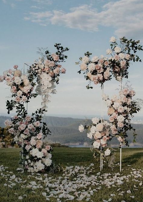 Translucent Photography, Pink And White Weddings, Wedding Backdrop Design, Wedding Altars, Wedding Ceremony Backdrop, Wedding Ceremony Flowers, Wedding Stylist, Ceremony Arch, Outdoor Wedding Decorations