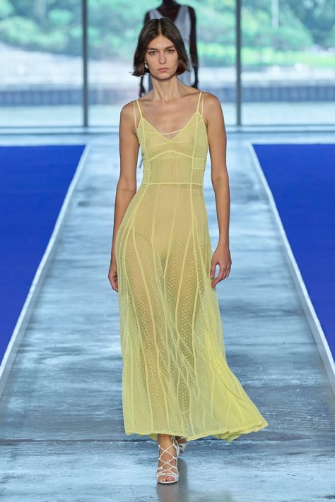 Spring 23, Mesh Fashion, Color Trends Fashion, Sheer Fashion, Runway Dresses, Jason Wu, Spring 2023, Yellow Fashion, Lace Fashion