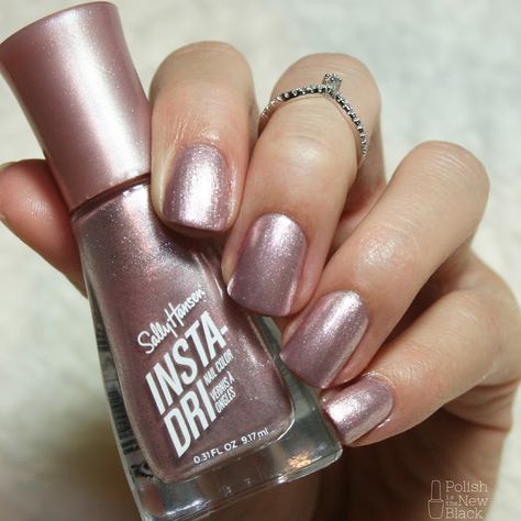 Sally Hansen Insta Dri: Swatches & Review / Polish Is The New Black Sally Hansen Insta Dri, Sally Hansen Insta Dri Colors, Pac Man Nails, Rose Gold Nail Polish, Sally Hansen Nail Polish, Sally Hansen Nails, Gold Nail Polish, Shiny Nails, Mermaid Nails