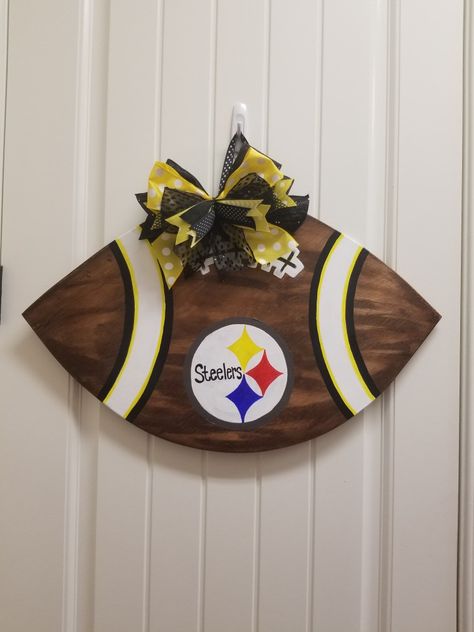 Kraftykdesignshop on Etsy Steelers Decor, Halloween Witch Cauldron, Football Door Hangers, Easter Front Door, I Love Football, Tropical Wreath, Easter Wall Decor, Football Decor, Pittsburgh Steelers Football