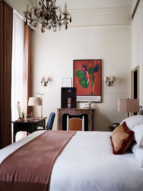 nomad hotel london - Ecosia - Images Country Bedside Table, Nomad London, Nomad Hotel, Roman And Williams, Long Room, Velvet Headboard, Leather Headboard, Hotel Branding, Hand Painted Walls