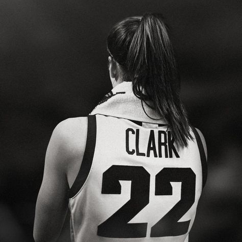 Caitlin Clark Wallpaper, Catlin Clark Wallpapers, Wnba Women Wallpaper, Caitlin Clark, Catlin Clark Iowa, Catlin Clark Indiana Fever, Iowa Womens Basketball, Caitlyn Clark Basketball Iowa, Kate Martin Iowa Basketball