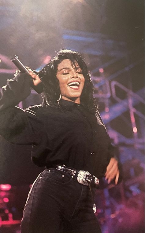 Janet Jackson Control Era, Rebbie Jackson 80s, Janet Jackson Aesthetic, Janet Jackson 1993, 80s Michael Jackson, Michael Jackson Concert, Janet Jackson 80s, Janet Jackson Concert, Janet Jackson Rhythm Nation