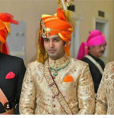 Shivani Rathore Boys Haldi Outfit, Wedding Look Men, Rajputi Wedding, Groom Wedding Jewellery, Achkan For Men, Banna And Baisa, Rajasthani Bride, Sherwani Groom, Haldi Outfit