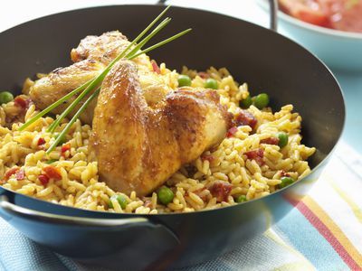 Baked Split Chicken Breasts With Garlic and Oregano Baked Chicken And Yellow Rice Recipe, Rice With Peppers And Onions, Rice With Peppers, Baked Split Chicken Breast, Split Chicken, Chicken And Yellow Rice, Flavored Chicken, Yellow Rice Recipes, Saffron Chicken